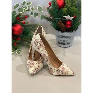 Call It Spring White Floral Styling Heels Size 6